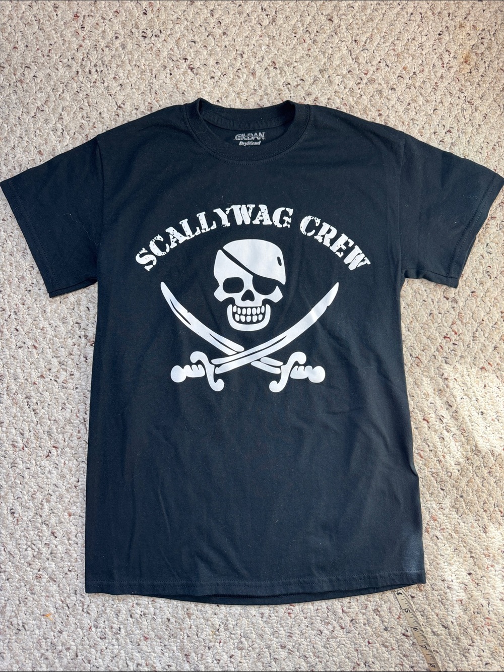 Gildan Black Tee with White Scallywag Crew Pirate Skull Graphic Small